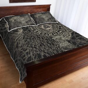 Valknut with Helm of Awe and Horn Triskelion - Black Vikings Quilt, Viking Quilt Bedding Set Blanket, Viking Quilt For Bedroom, Gifts for Viking Lover